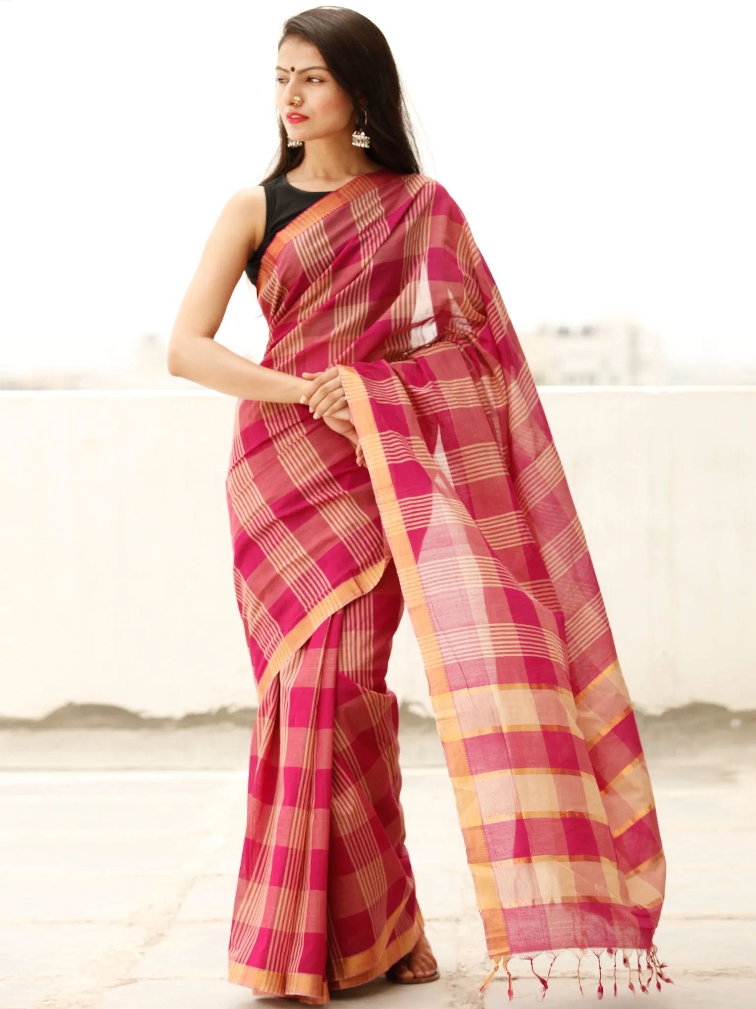 Deep Pink Beige Handloom Mangalagiri Cotton Saree With Zari Border - S031703855