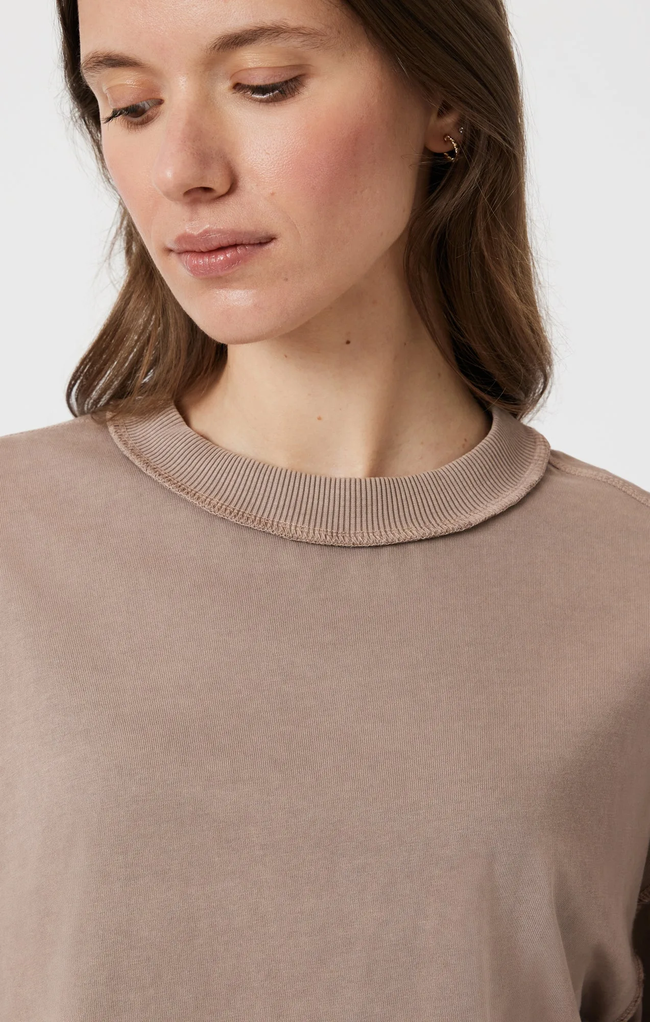 DROP SHOULDER CROPPED T-SHIRT IN MOON ROCK