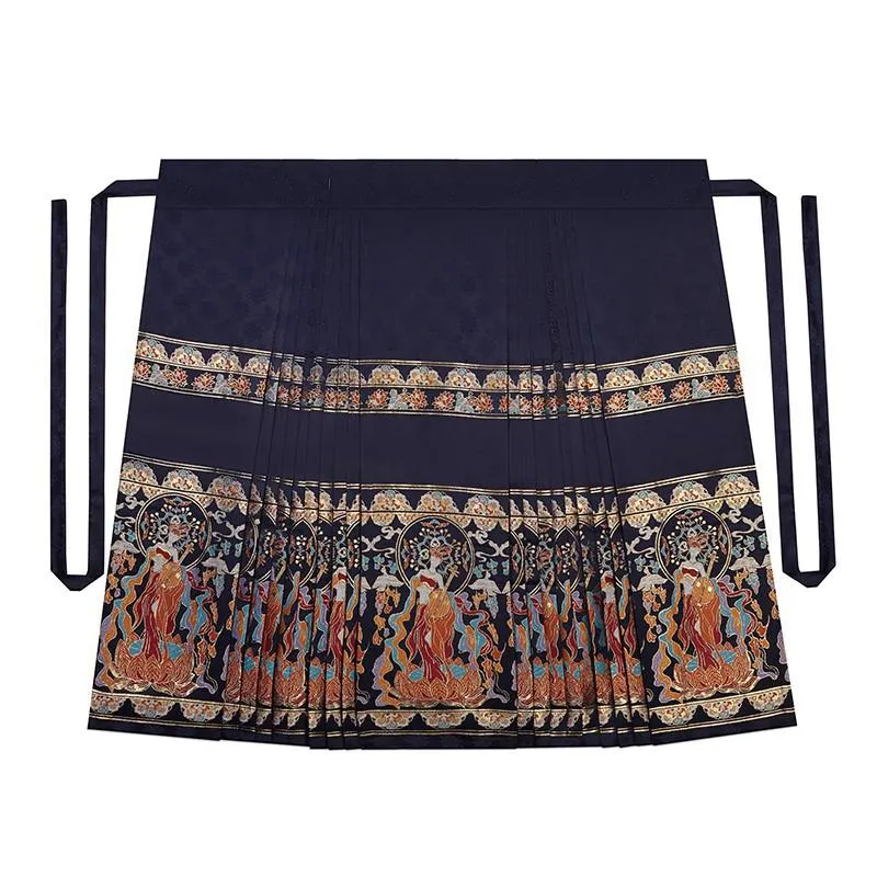 Song Dynasty Embroidered Horse Skirt Mamianqun and Blouse