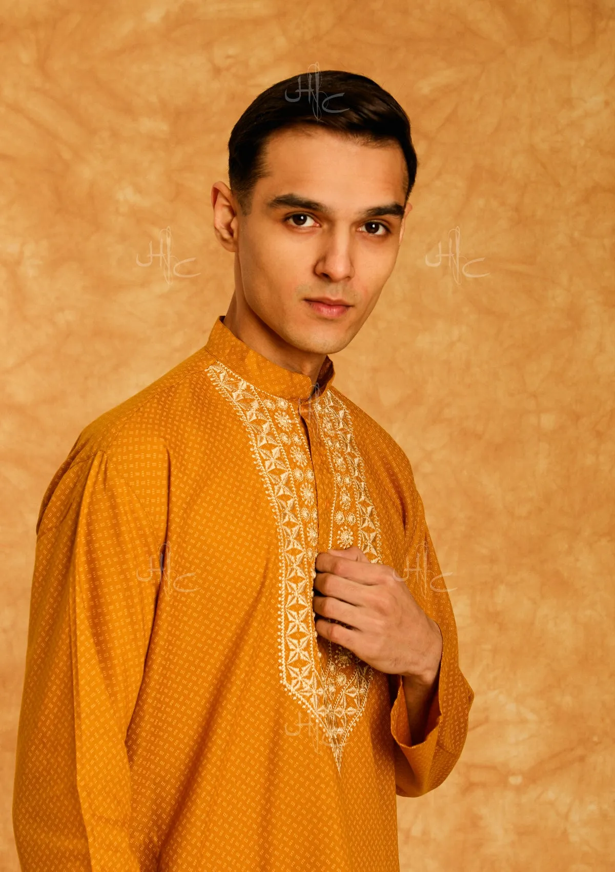 Wasiq Embroidered Rayon Straight Men's Kurta