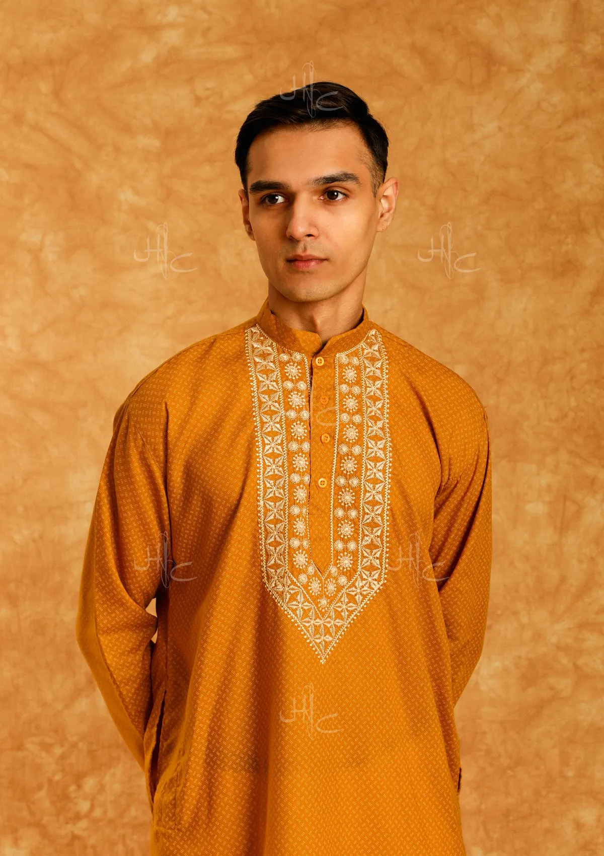 Wasiq Embroidered Rayon Straight Men's Kurta